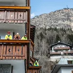 Bresidence Edelweiss Bed & Breakfast 3*